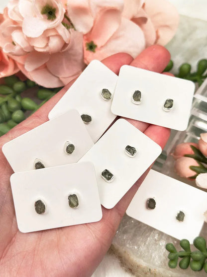 silver-moldavite-earrings