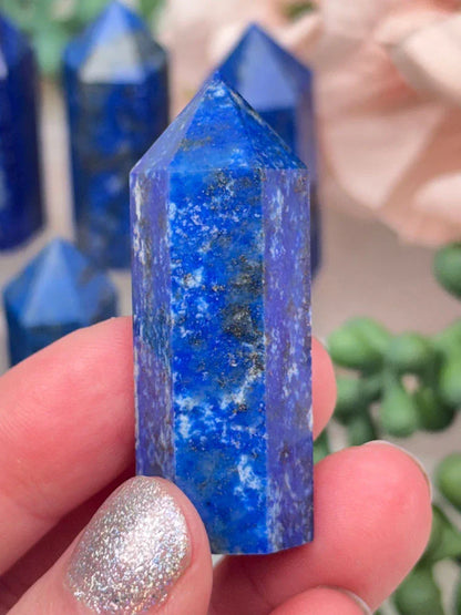 small-blue-lapis-lazuli-point