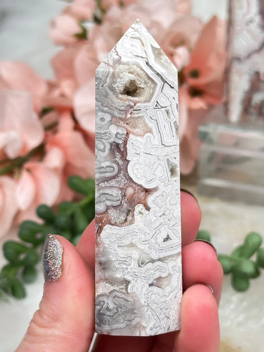 small-crazy-lace-agate-with-druzy
