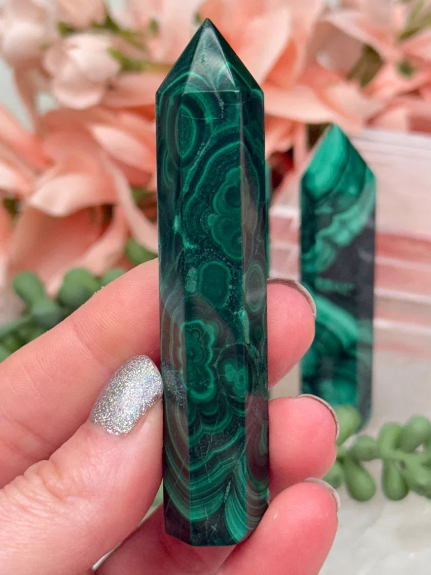small-dark-green-malachite-point