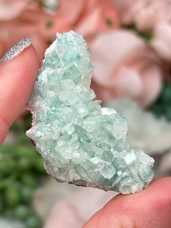 small-green-Fluorapophyllite
