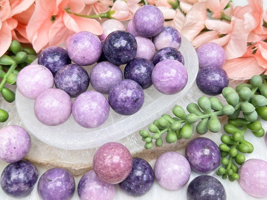 small-lepidolite-spheres