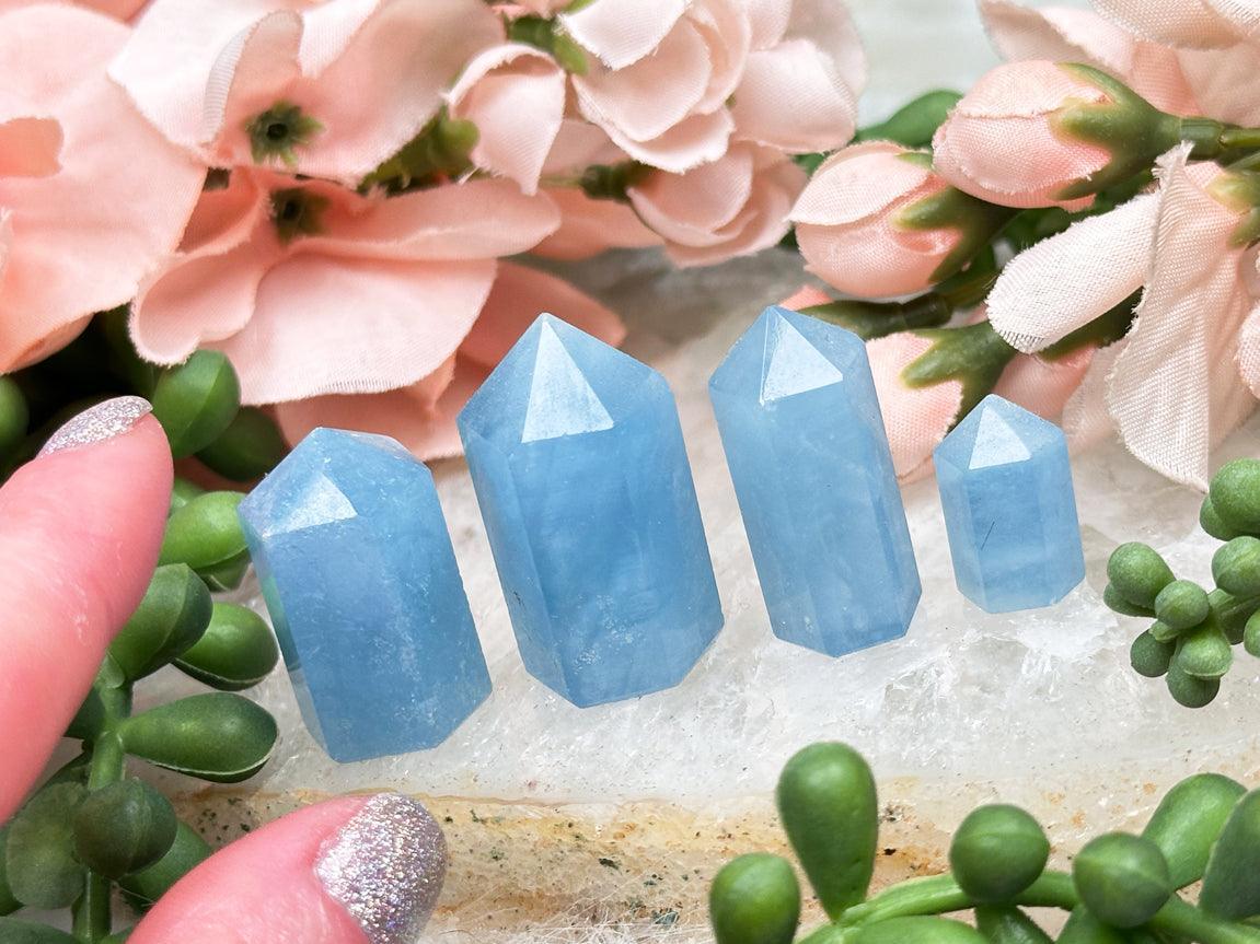 tiny-aquamarine-points