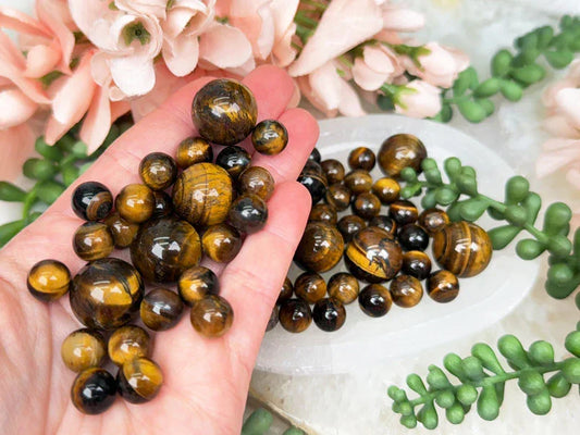 tiny-yellow-tiger-eye-spheres