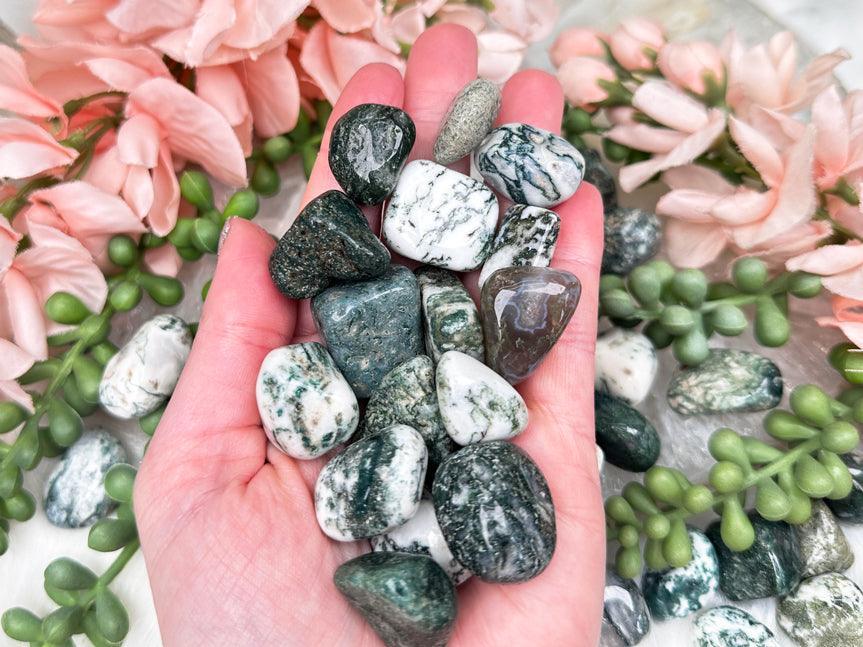 tumbled-moss-agate-crystals