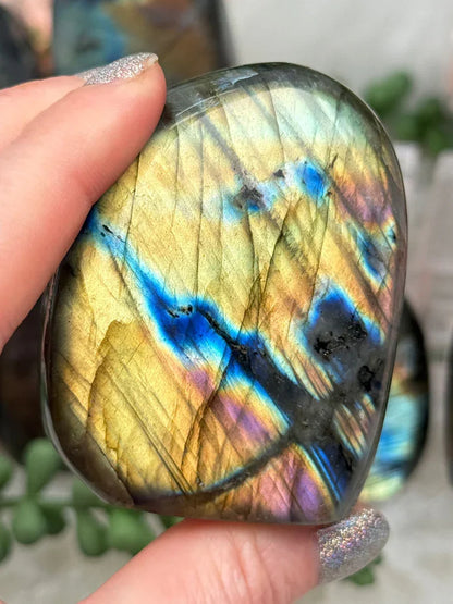 vibrant-yellow-flash-labradorite-crystal