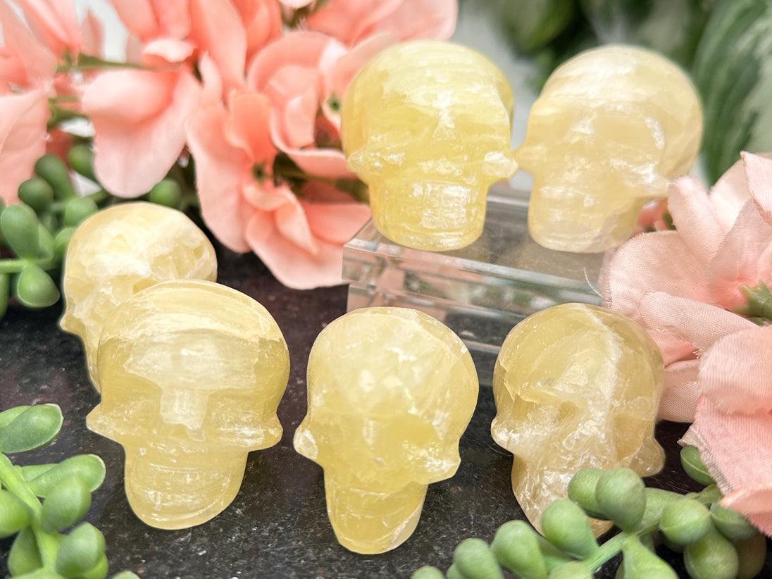 yellow-calcite-skulls