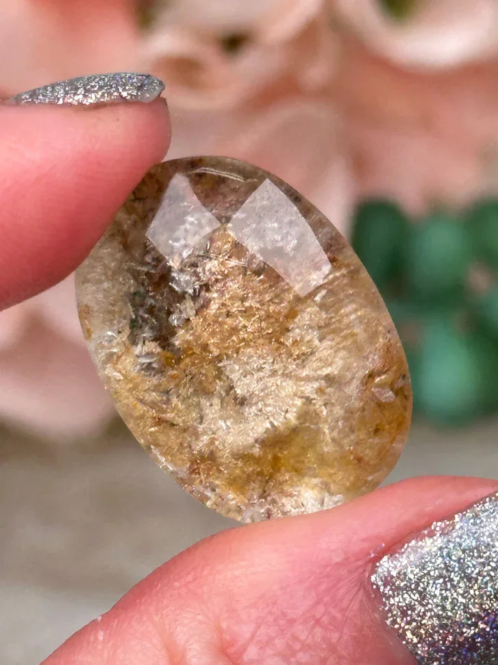 yellow-garden-quartz-cabochon