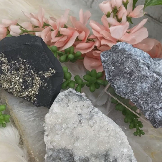 basalt-pyrite-kyanite-calcite