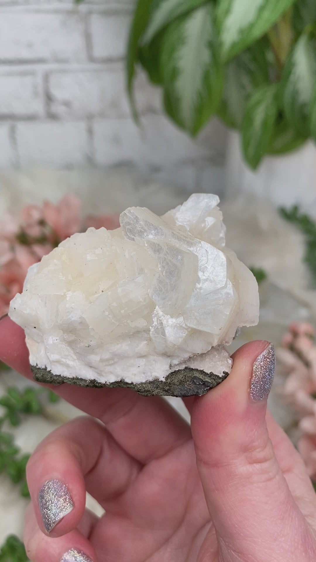 small-pink-heulandite-stilbite-crystals