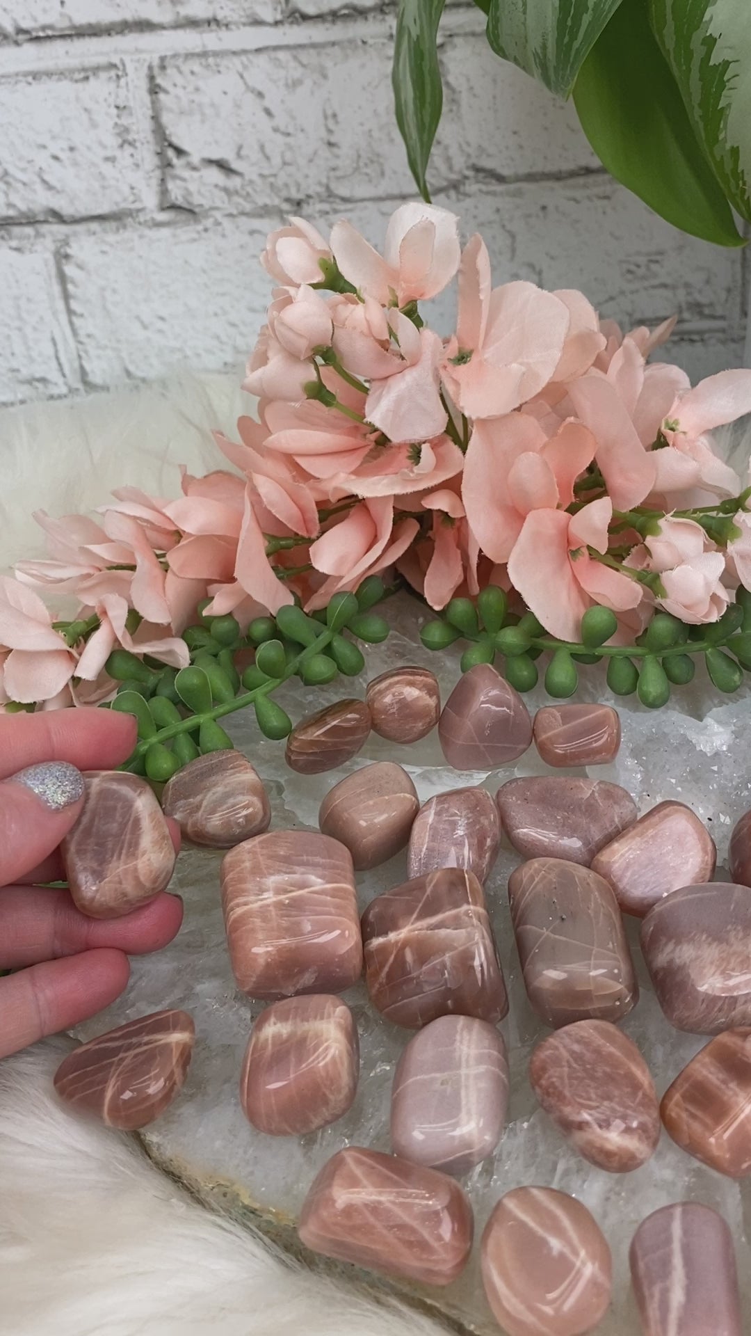 pink-moonstone-sunstone-india