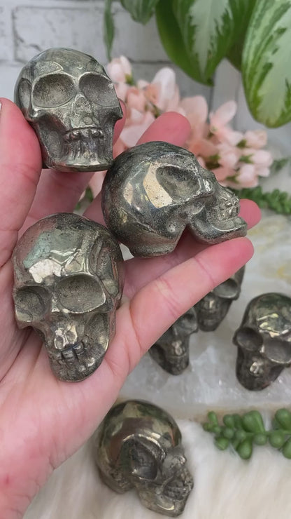 gold-pyrite-skulls
