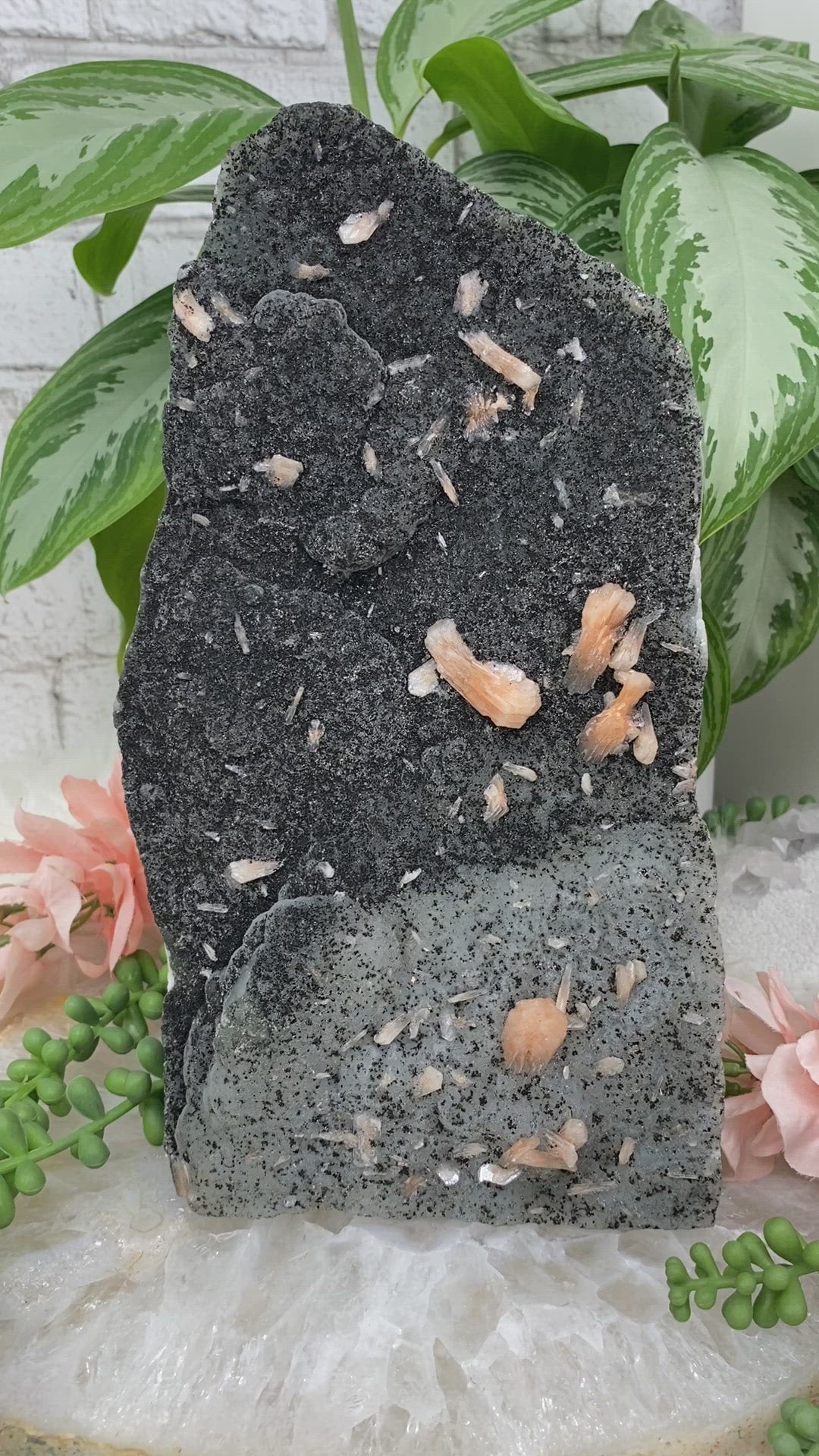 Large-Gray-Black-Chalcedony-Stilbite-video