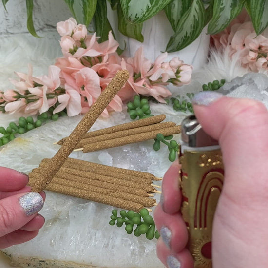 Palo-Santo-Incense-video