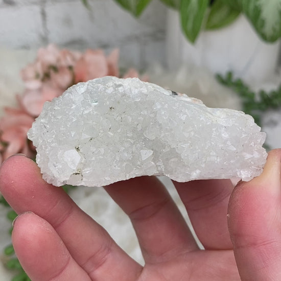 chalcedony-on-stilbite