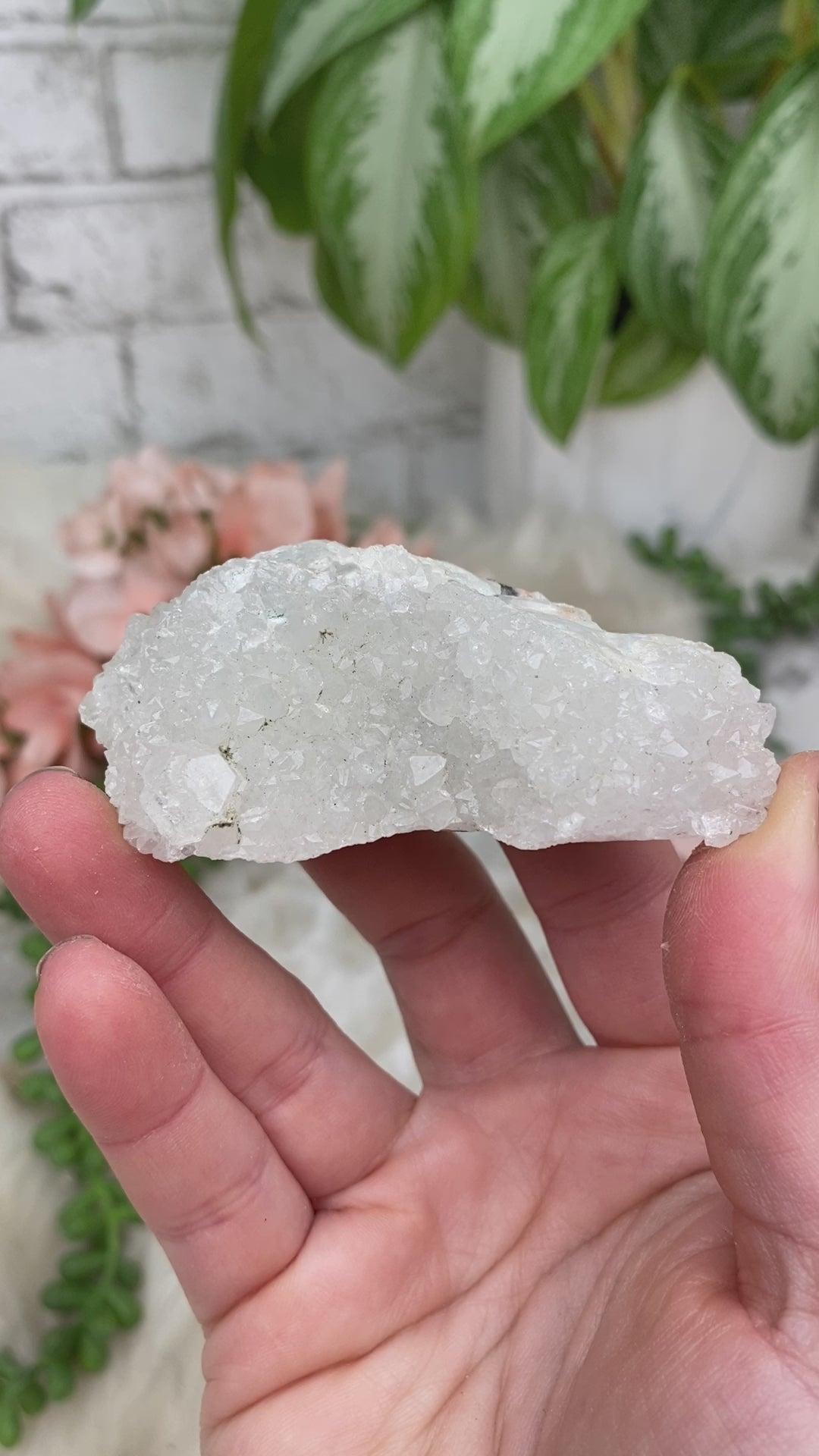 chalcedony-on-stilbite