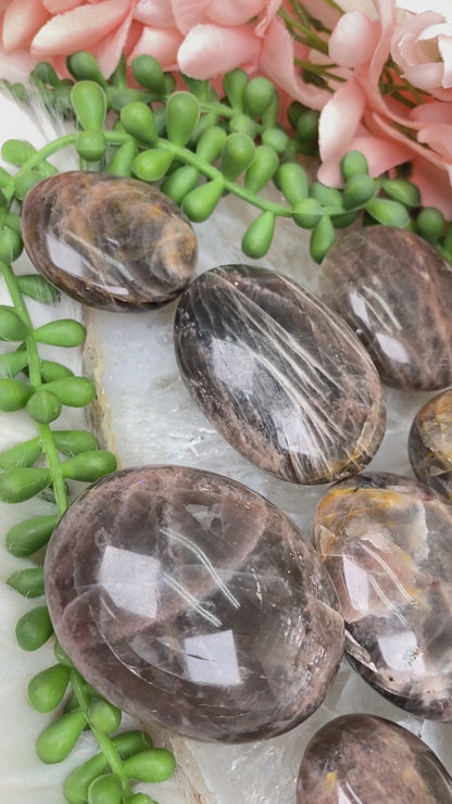 brown-moonstone-palm-stones-with-shimmer