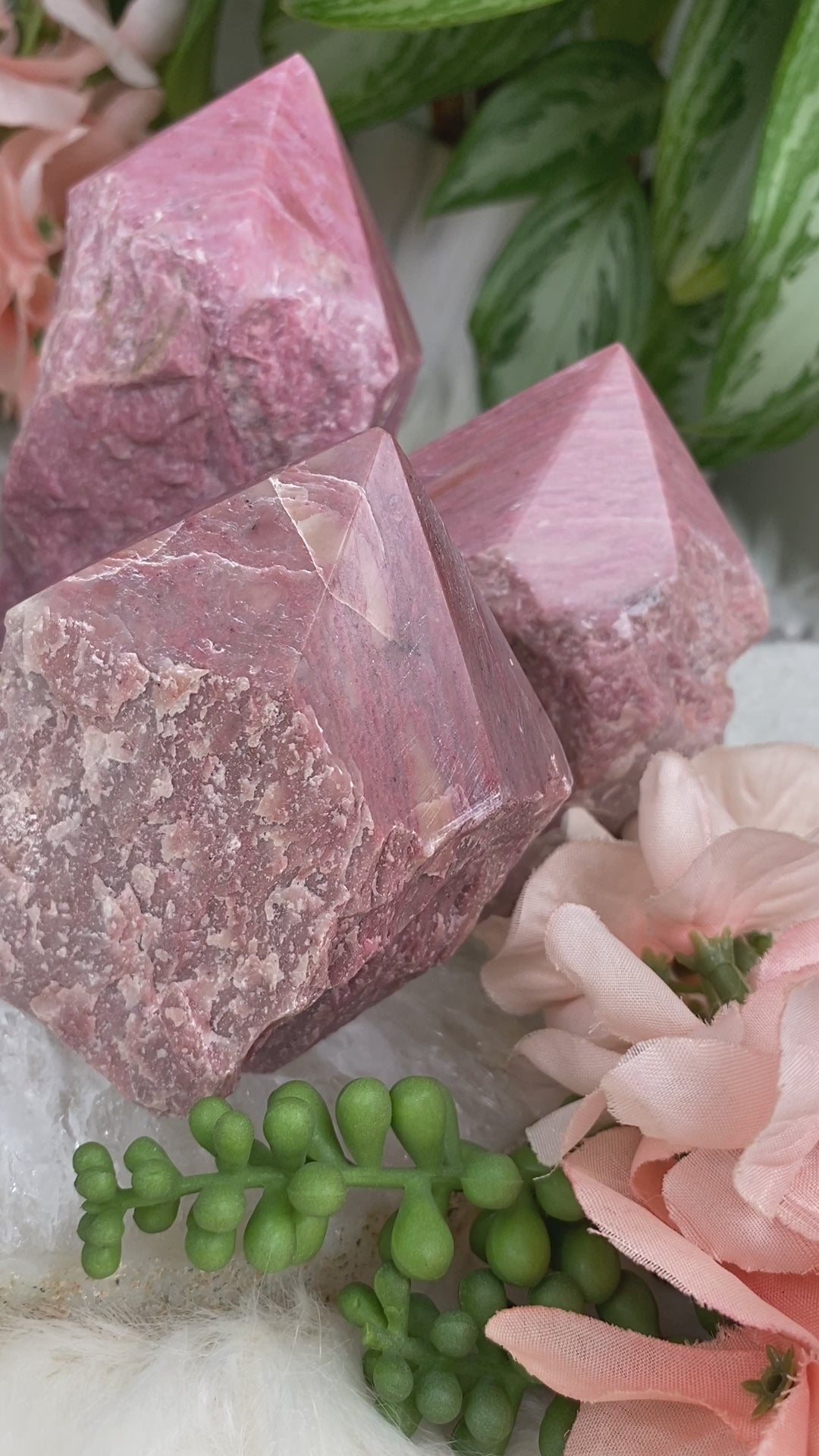 Brazil-Raw-Pink-Jasper-Points-Video