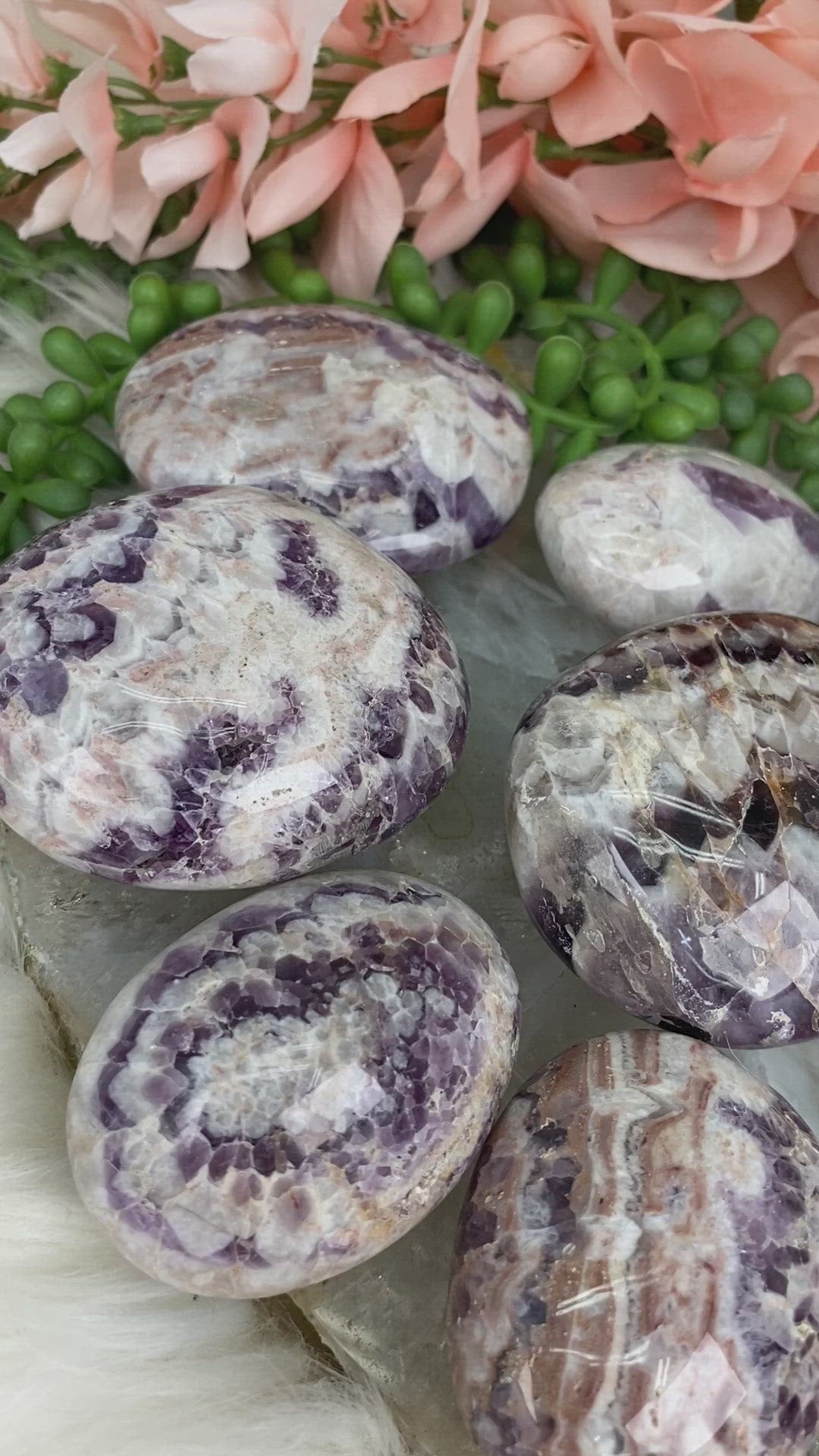 Madagascar-Chevron-Amethyst-Palm-Stones