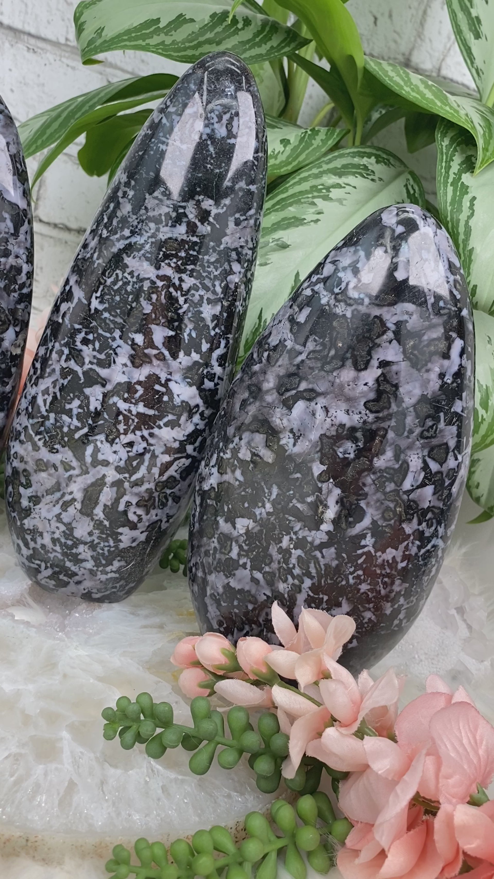 Large-Indigo-Gabbro-Freeform-Stones-Video