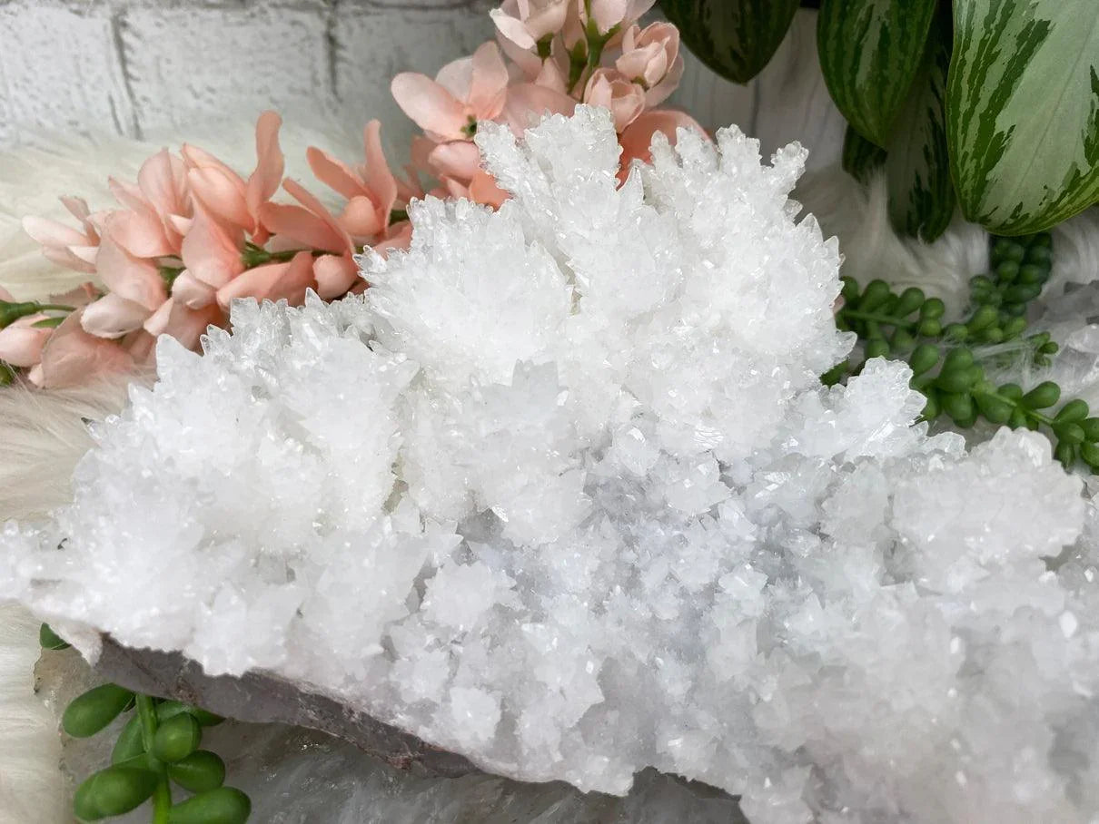 Big-White-Aragonite-Cluster