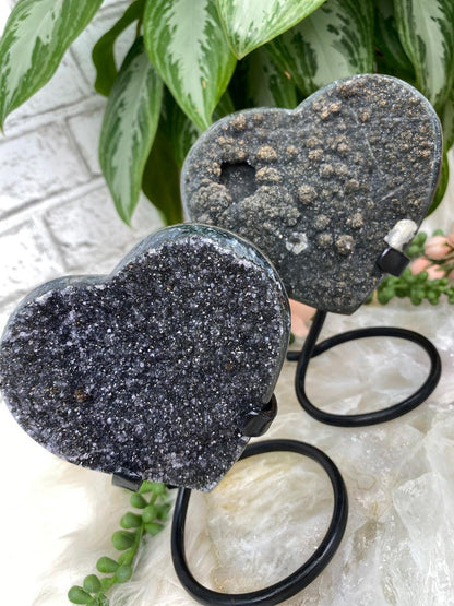 Black-Amethyst-Heart-Displays