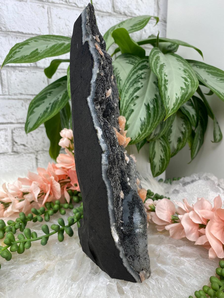 Black-Chalcedony-Cluster