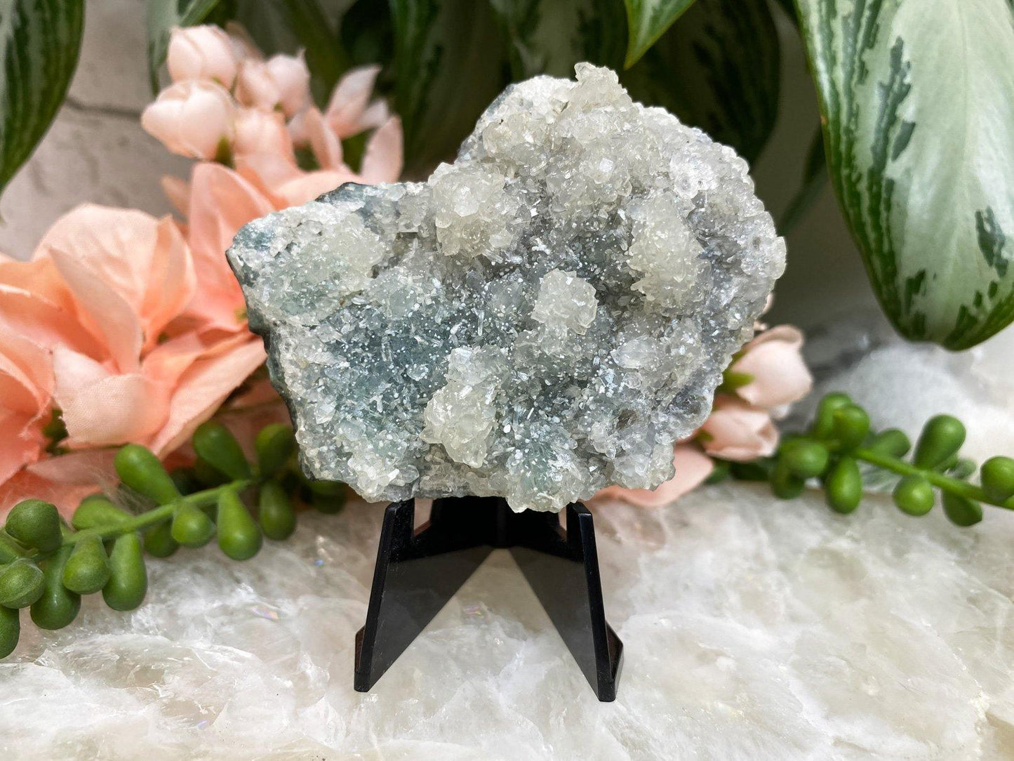 Black-Plastic-Crystal-Easel-Display-Stand-for-sale