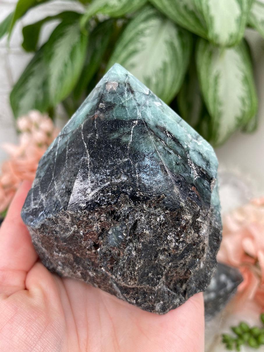 Brazil-Emerald-Matrix-Point