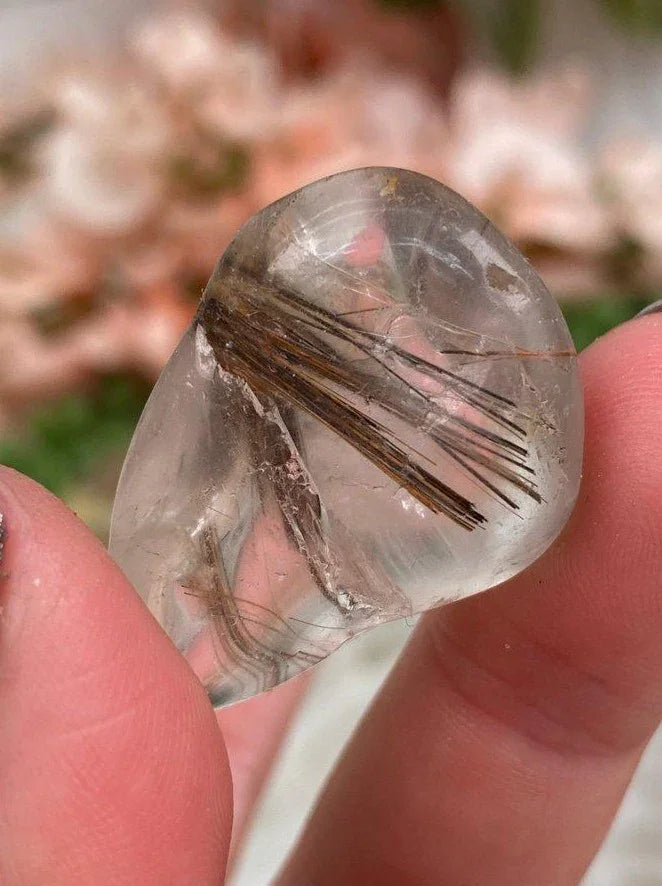 Tumbled-Brown-Rutile-in-Quartz-Crystal