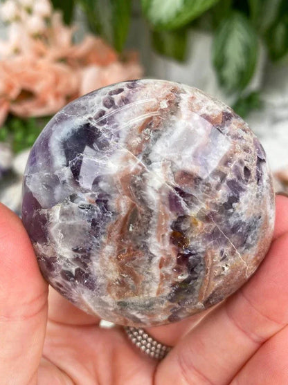 Chevron-Amethyst-Palm-Stone