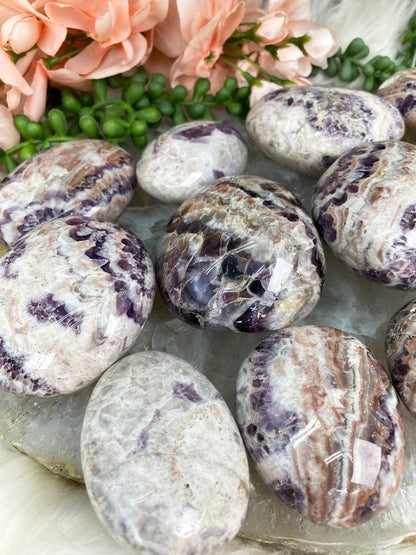 Chevron-Amethyst-Palm-Stones