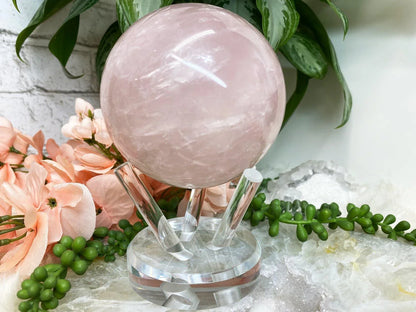 Clear-Acrylic-Prong-Crystal-Sphere-Stands