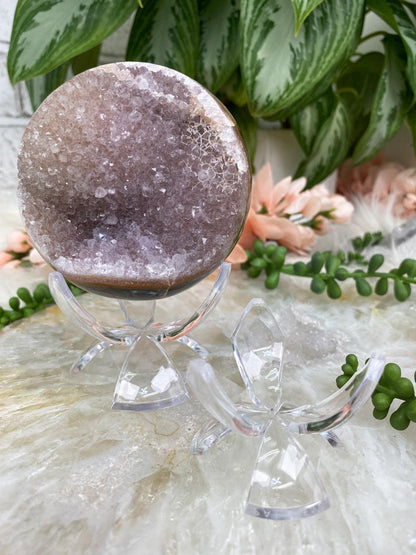 Clear-Plastic-Sphere-Stand