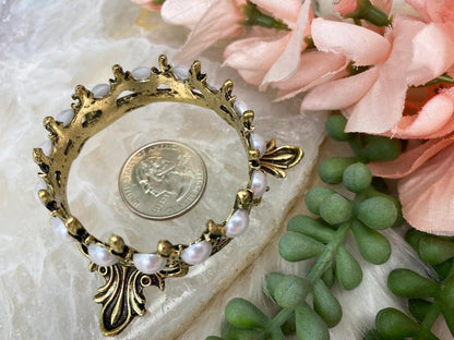 Crown-Crystal-Sphere-Stand