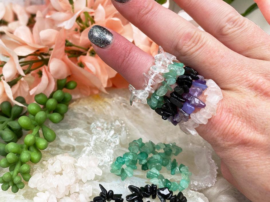 Crystal-Chip-Ring-Amethyst-Rose-Quartz-Green-Aventurine-Black-Onyx