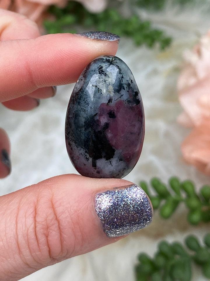 Dark-Eudialyte-Pendant