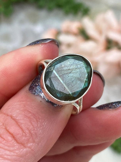 Dark-Green-Labradorite-Ringt