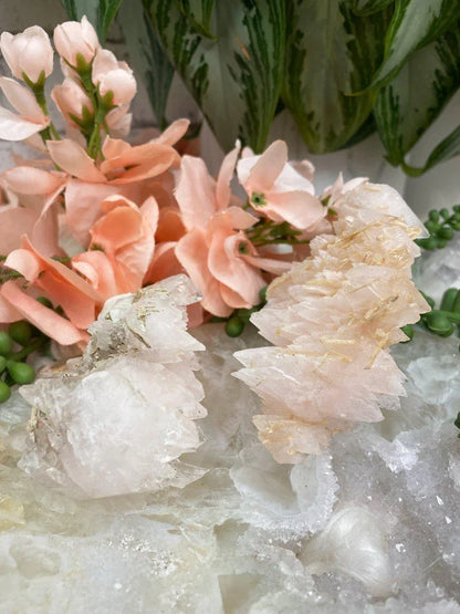 Double-Terminated-Mangano-Calcite-from-Dalnegorsk-Russia