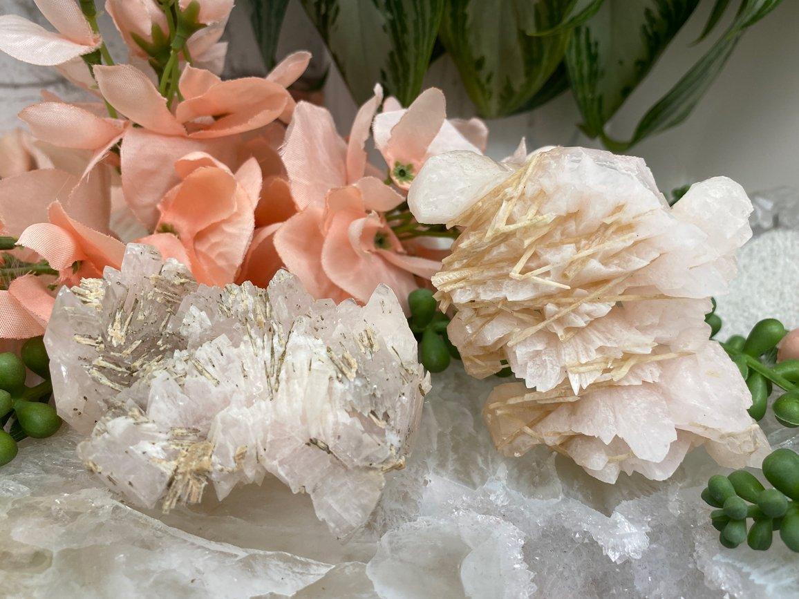 Double-Terminated-UV-Mangano-Calcite-Crystal-Dalnegorsk-Russia