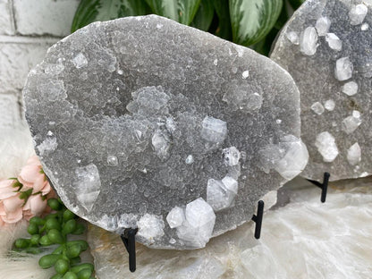 Druzy-Gray-Chalcedony-Apophyllite