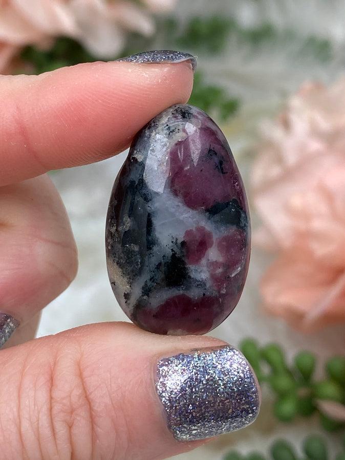 Eudialyte-Pendant-Stone