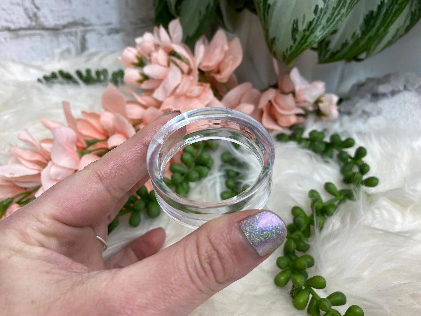 Extra large plastic crystal sphere stand holder