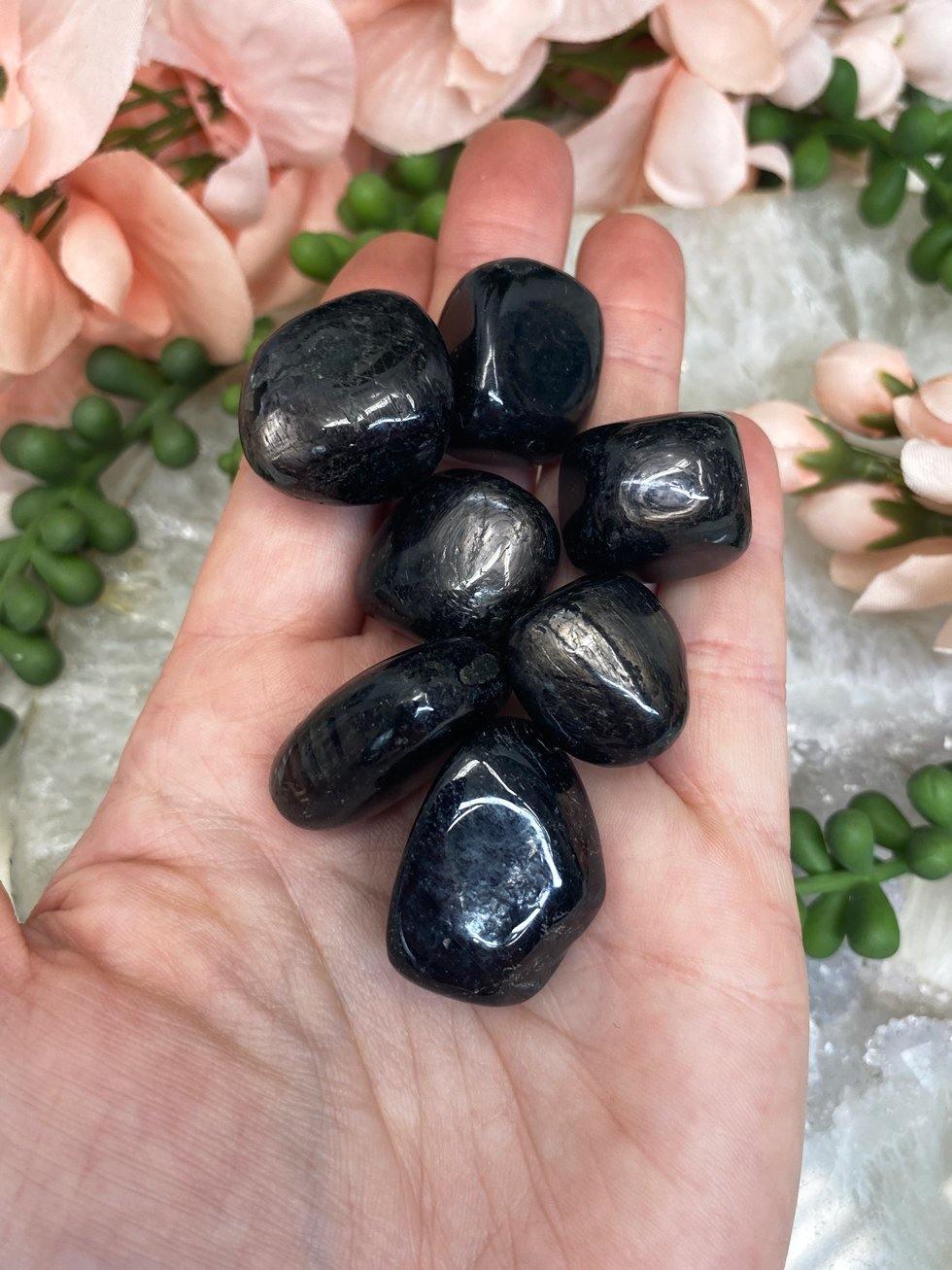 Flashy-Dark-Brown-Tumbled-Black-Hypersthene-Crystals