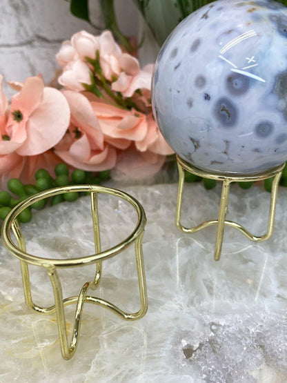 Simple-Gold-Metal-Crystal-Sphere-Stands