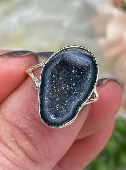 Gray-Geode-Ring