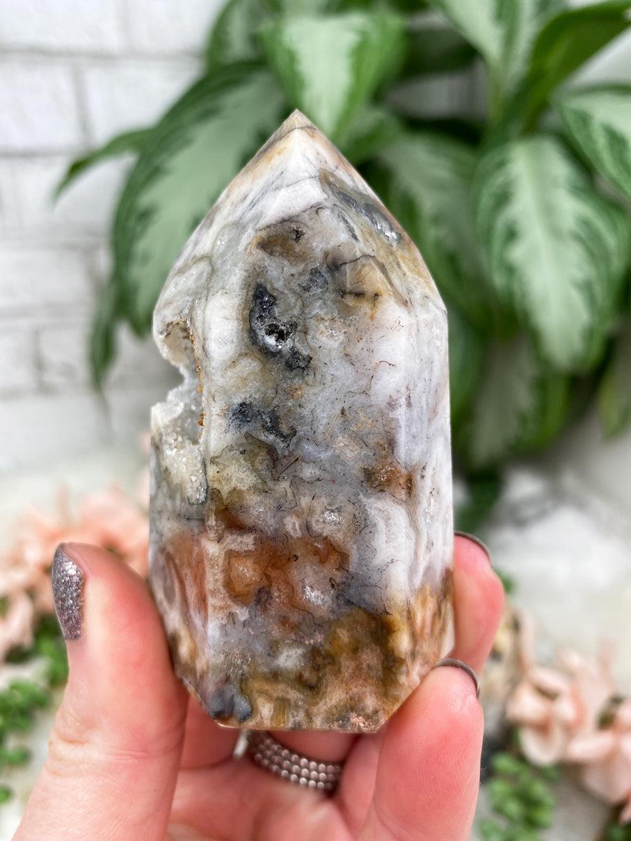 Gray-White-Hematite-Point