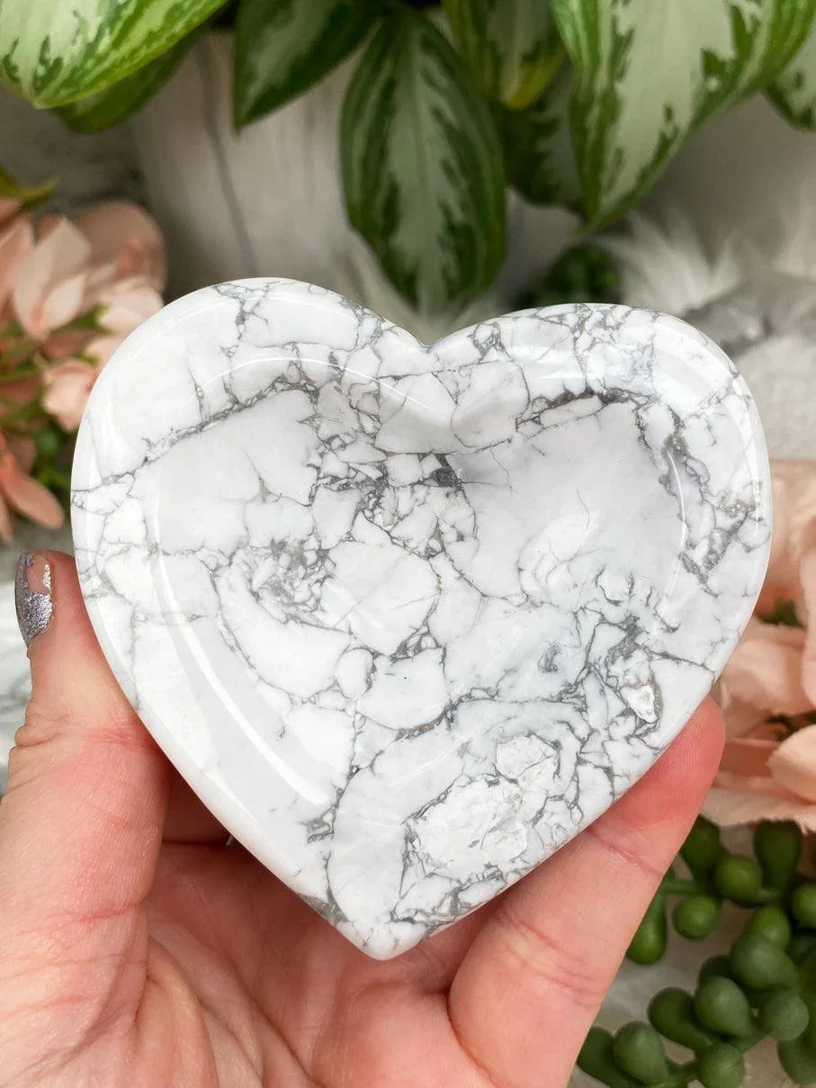 Gray-White-Howlite-Heart-Bowl