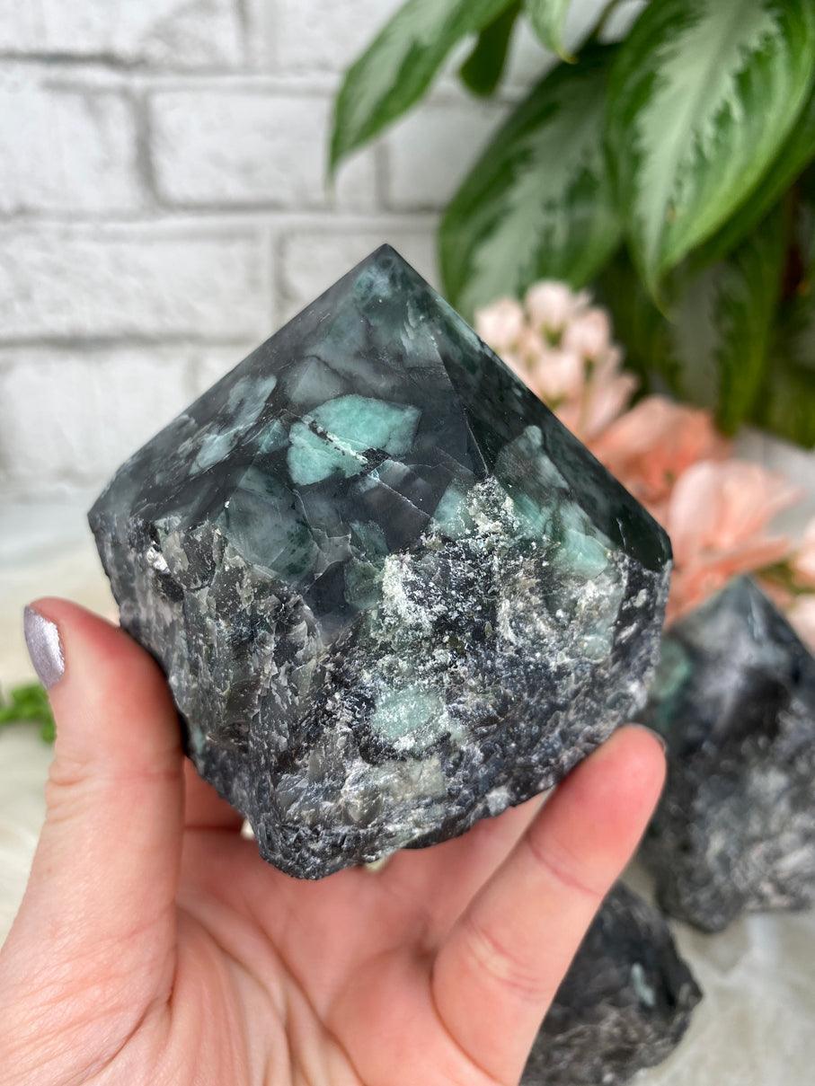 Green-Emerald-Matrix-Point