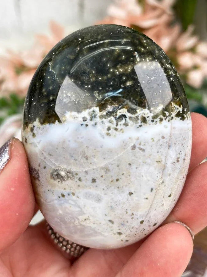 Green-White-Ocean-Jasper-Palm-Stones